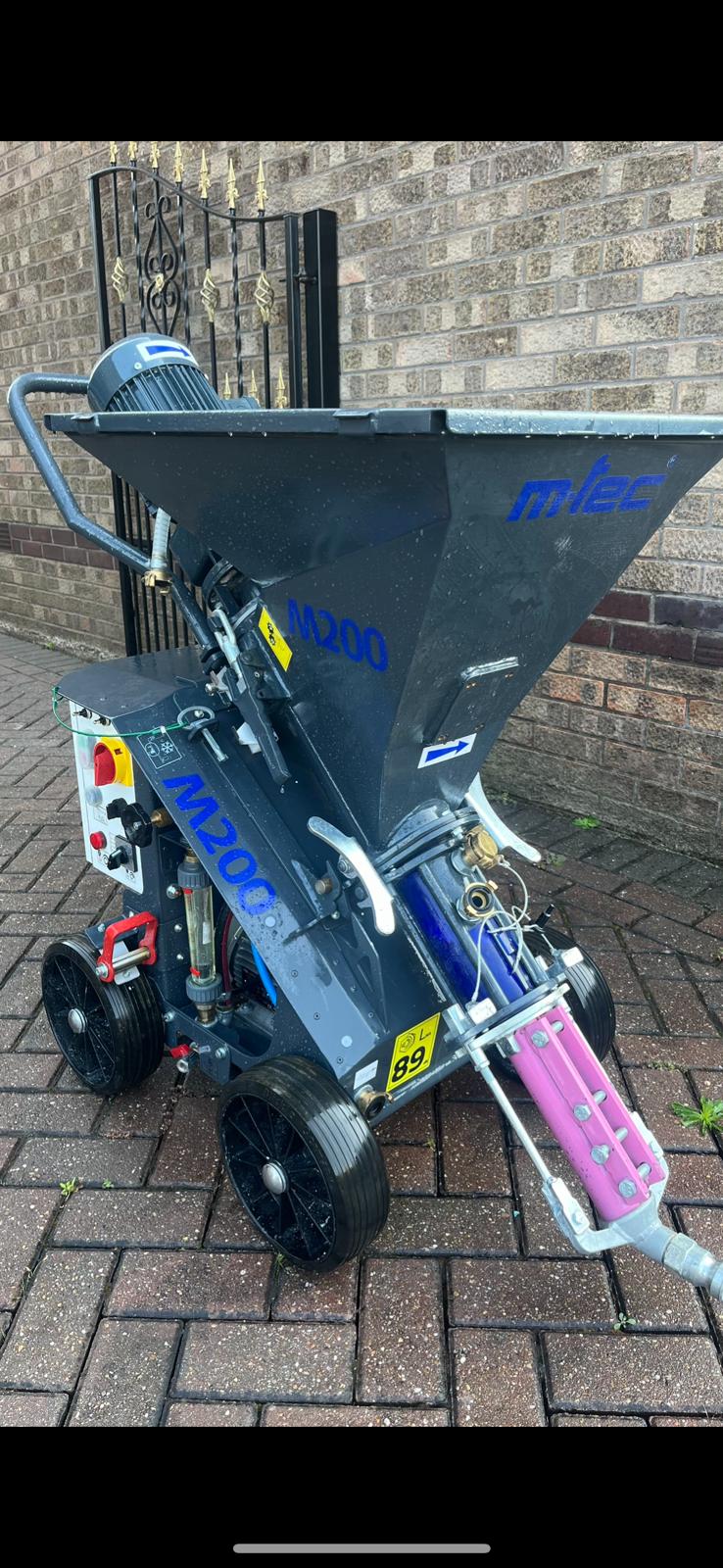 M-tec M200 – Predator Render Machines